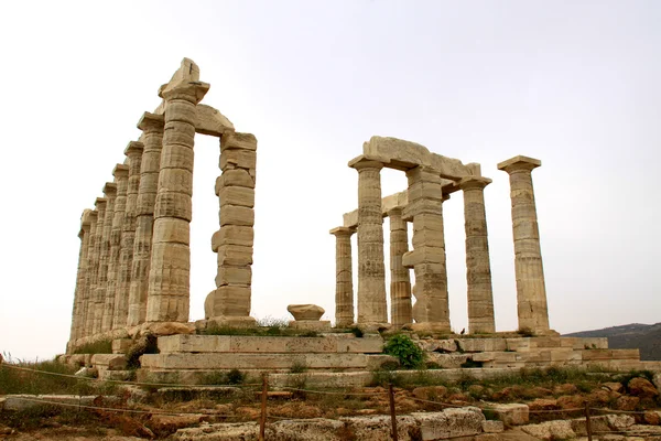 Poseidonin temppeli Etelä-Kreikassa — kuvapankkivalokuva