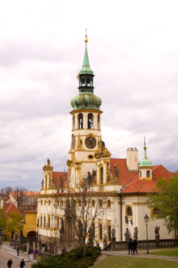 eski Prag şehir manzaralı - eski binalar