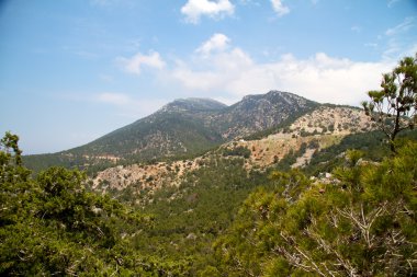 yüksek dağ ve kayalar Yunanistan Rodos