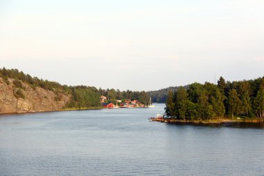 İsveç ' te yalnız ada adalar