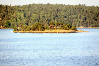 İsveç ' te yalnız ada adalar