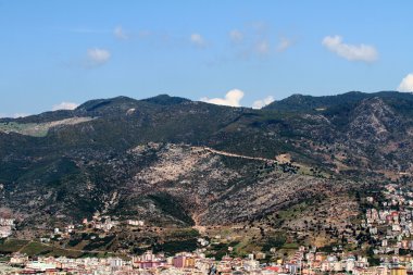 Alanya Şehir hill, deniz kıyısında, Türkiye