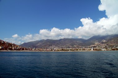 Alanyas Akdeniz kıyı şeridi ve Osmanlı Kalesi (Türkiye)