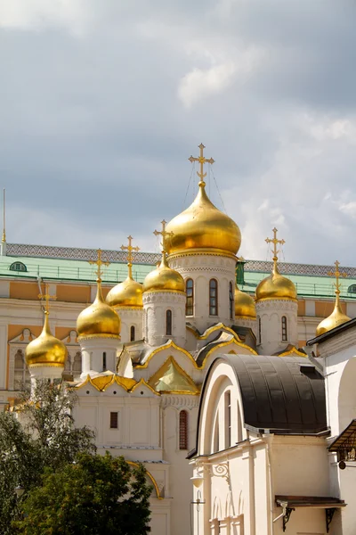 Ο καθεδρικός ναός του Ευαγγελισμού της Θεοτόκου στο Κρεμλίνο, Μόσχα, Ρωσία — Φωτογραφία Αρχείου