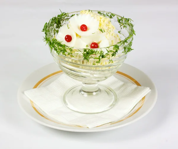 Świeżo wykonane wiosną jaj sałatka z warzywami — Zdjęcie stockowe