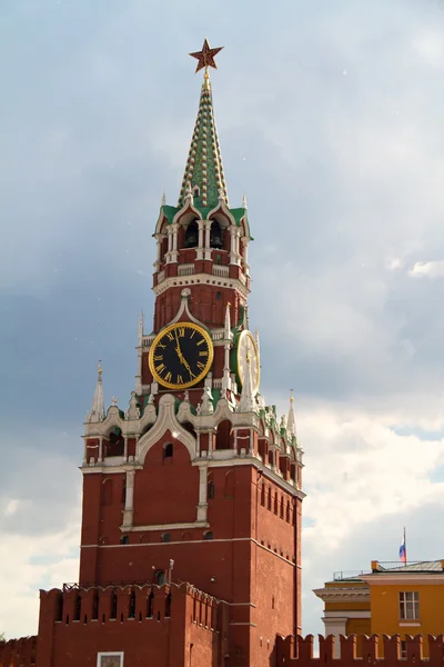 Frälsare (spasskaya) tower i Moskva Kreml, Ryssland. — Stockfoto
