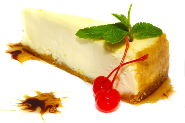 Postre - Tarta de queso con menta verde —  Fotos de Stock