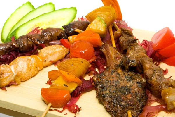 Plate BBQ meat and vegetables — Stock Photo, Image