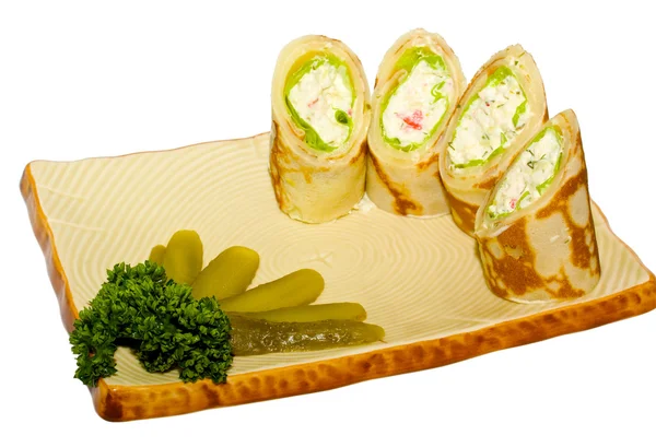 Maki Sushi - Rotolo di petto di pollo affumicato, formaggio, cetriolo — Foto Stock