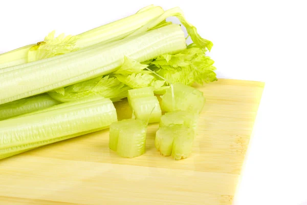 Čerstvé a zdravé ekologické celer na dřevěný stůl stanice — Stock fotografie