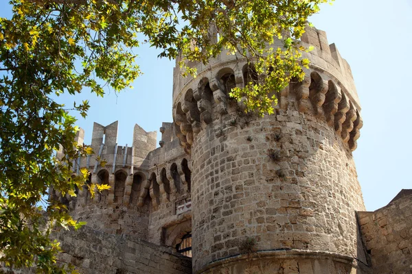 Башни древней крепости — стоковое фото