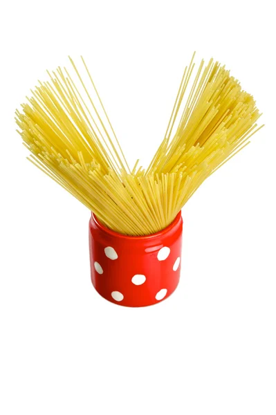 Спагетти в красной банке — стоковое фото
