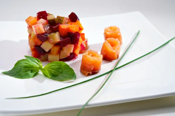Vinaigrette salad with salmon — Stock Photo, Image