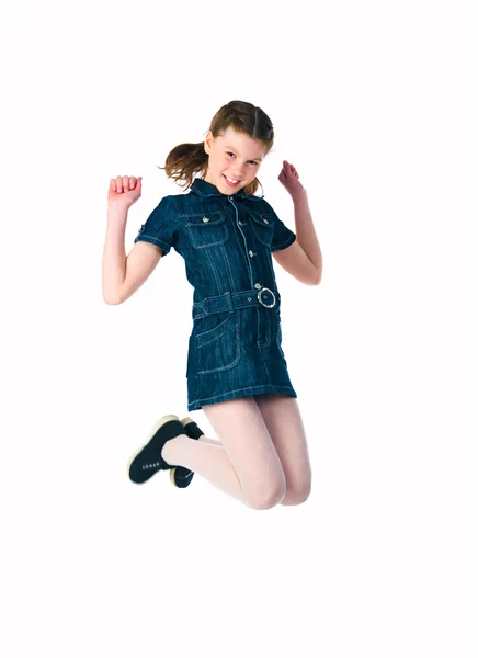 Schattig klein meisje-stap-springen — Stockfoto