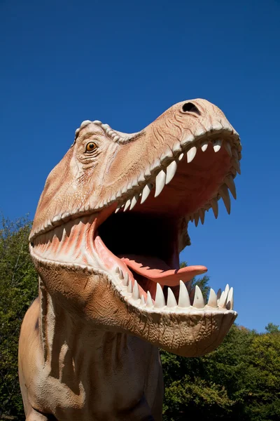 T-Rex agresivo — Foto de Stock