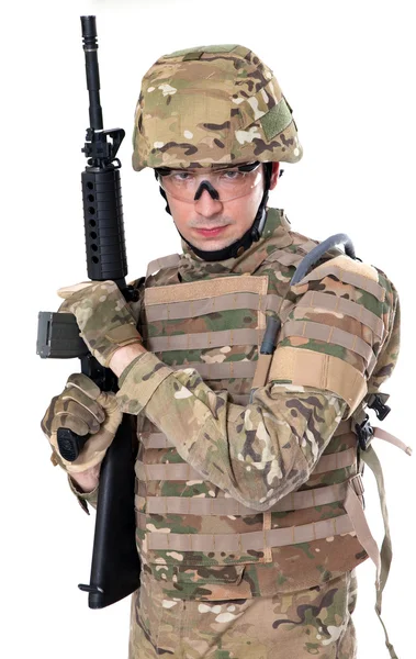 Soldado moderno con rifle — Foto de Stock
