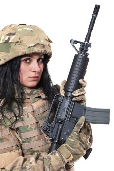 Красивая армейская девушка с винтовкой — стоковое фото
