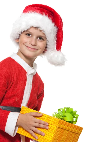 Αγόρι που κατέχουν ένα χριστουγεννιάτικο δώρο — Φωτογραφία Αρχείου