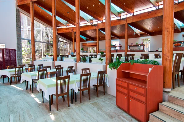 Restaurante vazio à espera de visitantes . — Fotografia de Stock