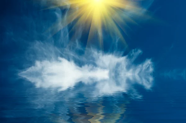 海の上の幻想的な太陽. — ストック写真