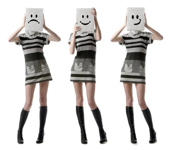 Träd tjejer hålla glad och ledsen masker ansikte symboliserar ändra — Stockfoto