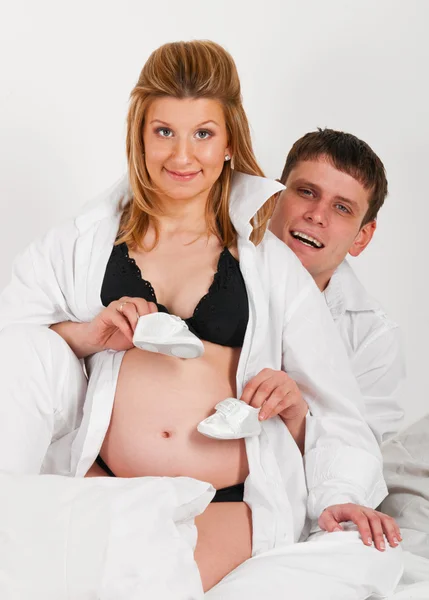 Marido y mujer embarazada — Foto de Stock