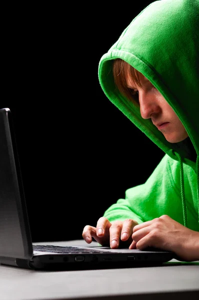Jovem hacker — Fotografia de Stock