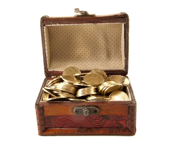 Forziere con monete metalliche — Foto Stock
