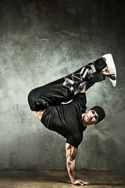 Young strong man break dance — Stock Photo, Image