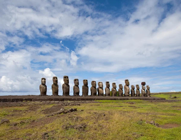 Estatuas de Isla de Pascua — Foto de Stock
