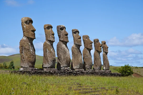 Velikonoční ostrov sochy — Stock fotografie