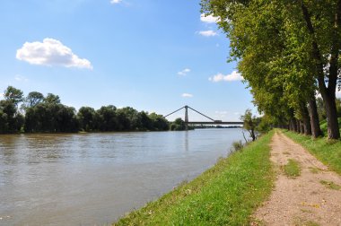 Donau in de buurt van metten, BeierenTuna Nehri yakınında metten, Bavyera