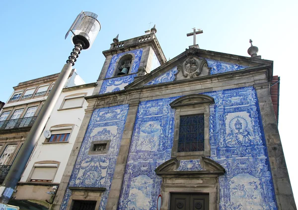 Португалия. Порто-Сити. Chapel "Capela das Almas " — стоковое фото
