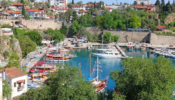 Turki. Kota Antalya. Pemandangan pelabuhan — Stok Foto