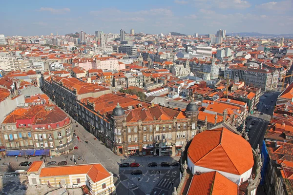 Portugal. Porto. Vista aérea sobre a cidade Portugal. Porto. Vista aérea ove — Fotografia de Stock