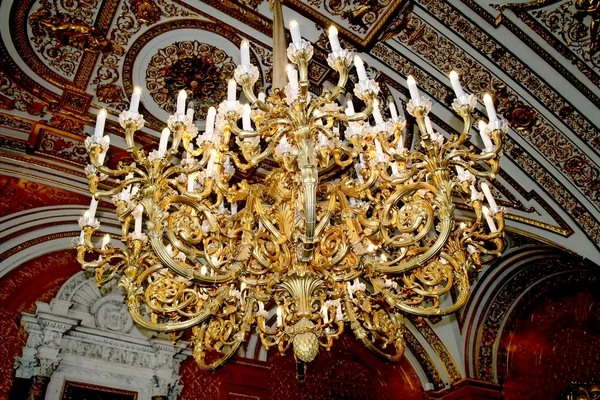 Luxurious chandelier in Hermitage — Stock Photo, Image