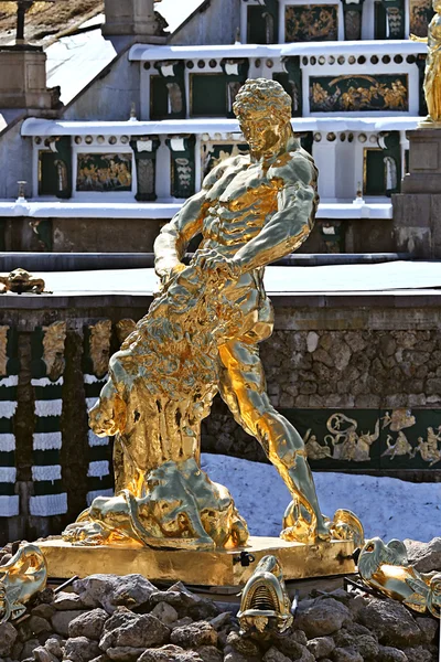 Kış döneminde Samson çeşme — Stok fotoğraf