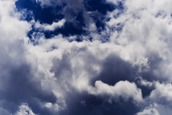 Θυελλώδη σύννεφα — Φωτογραφία Αρχείου