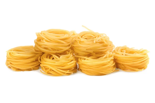 Farina di pasta per cena su sfondo bianco isolato — Foto Stock