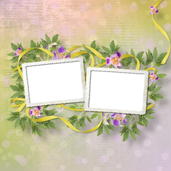 Old newspaper background with frame and bunch of flower — Stock Photo, Image