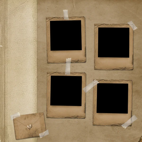 Старые гранж-бумажные слайды на древнем фоне — стоковое фото