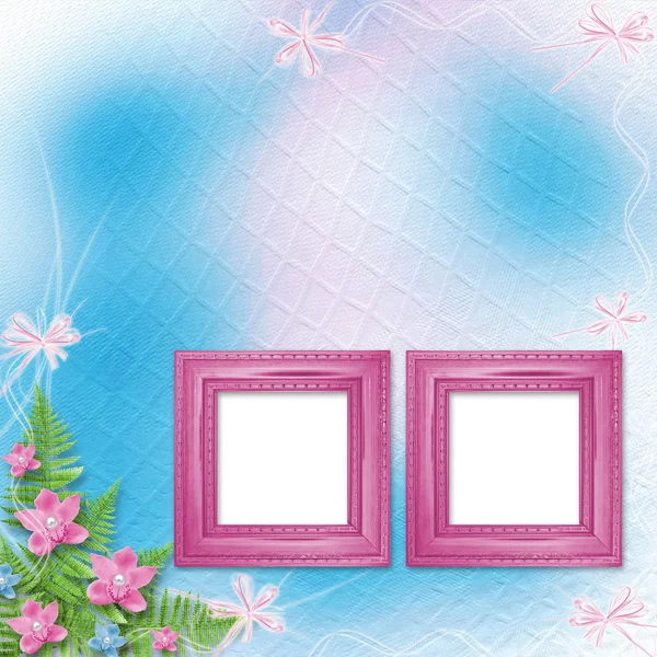 Houten frame voor foto met roze orchideeën en groene fern — Stockfoto