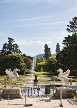 powerscourt mansion, İrlanda göl