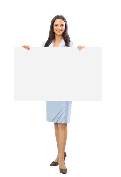 Cute indická žena představuje s prázdnou bílou tabuli — Stock fotografie