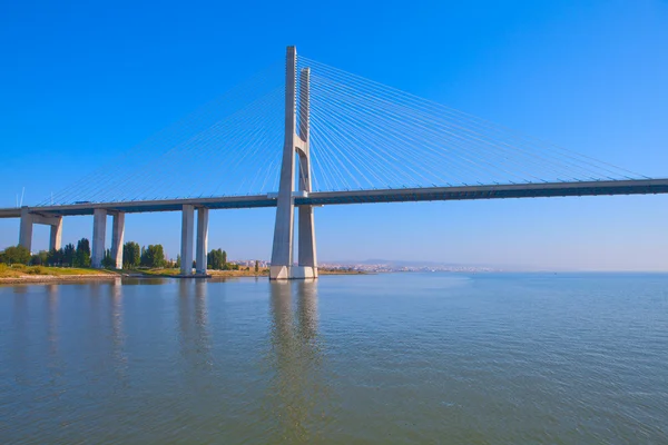 Vasco da Gama bridge over Tagus river, Portugal — Stock Photo, Image
