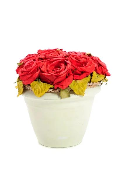 Штучні червоні троянди квітів у горщику — стокове фото