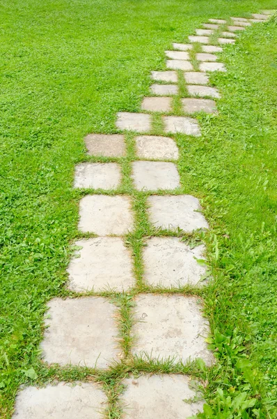 Caminho do jardim de azulejos — Fotografia de Stock