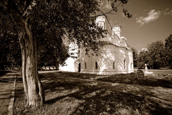 Церковь в Суздале — стоковое фото