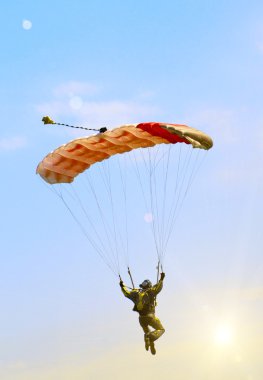 Paraşütçü