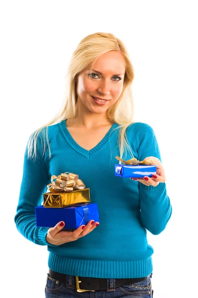 Chica con caja presente en la mano —  Fotos de Stock